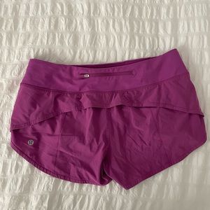 Lululemon 2.5” speed up short
